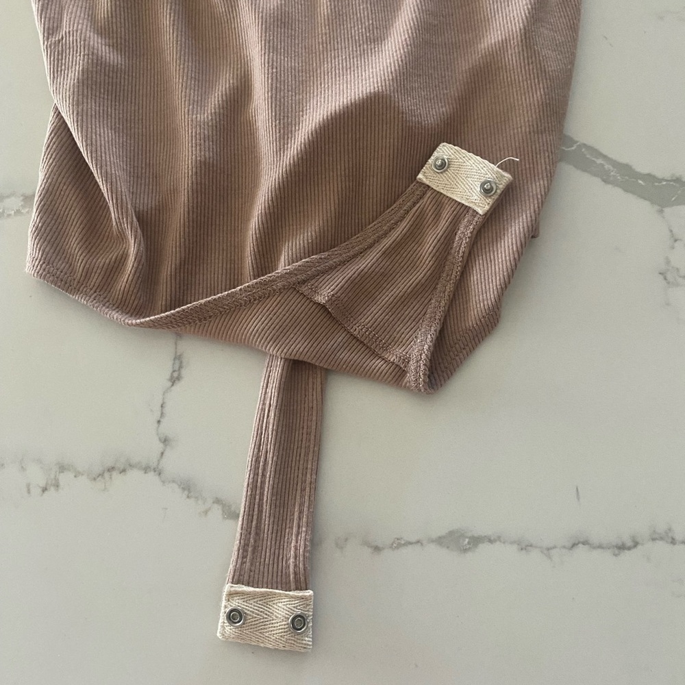 House of Harlow x Revolve Bodysuit Size Small - Picture 6 of 8